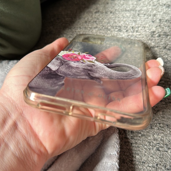 iPhone 11 Pro Max Carson & Quinn elephant case - Picture 3 of 3